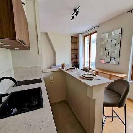 Studio Calme Et Ensoleille Entierement Renove Paris Exterior photo