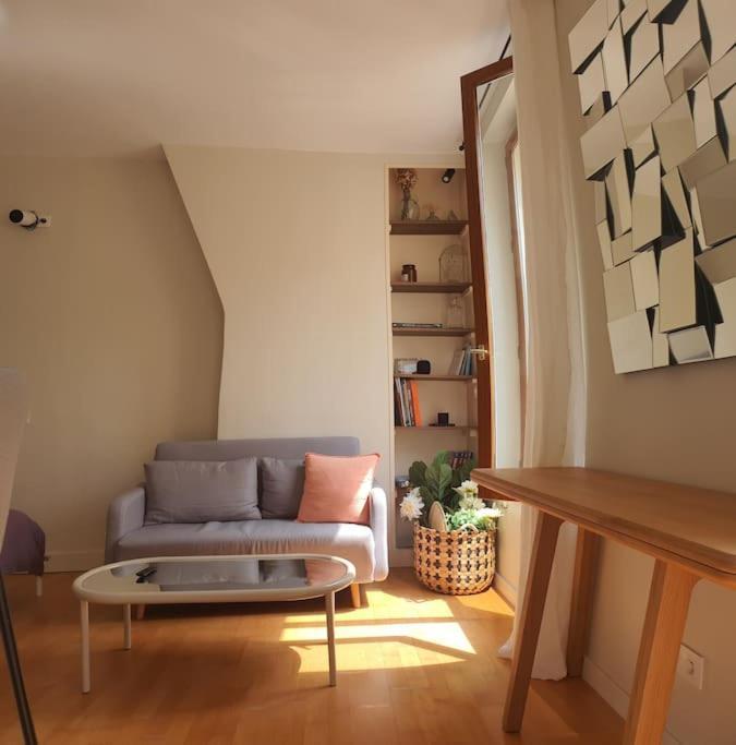 Appartement Calme Et Ensoleille Entierement Renove Parijs